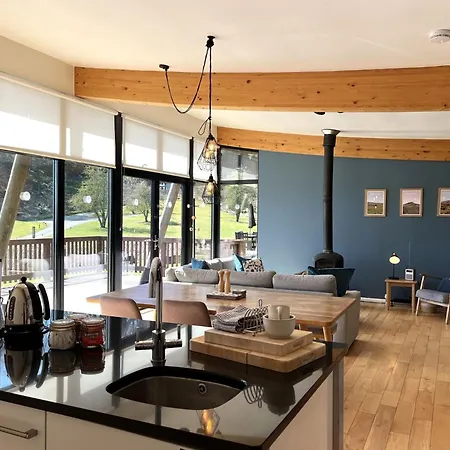 Yorkshire Dales 3 Family 3 Bed Holiday home *